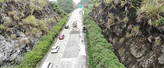 2020年清連高速公路GH高性能混凝土搶修路面破損板換板處治工程